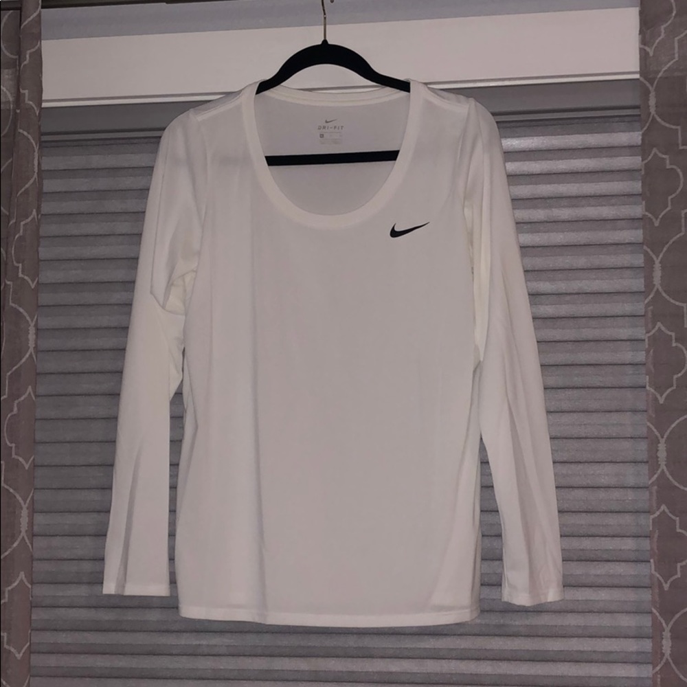 Dri-Fit Nike long sleeve t-shirt